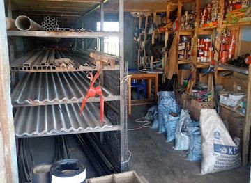 uganda/murchison-falls-national-park/shop/prime-hardware