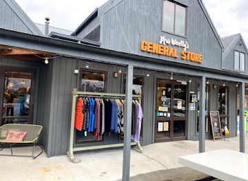 new-zealand/southland/shop/mrs-woolly-s-general-store