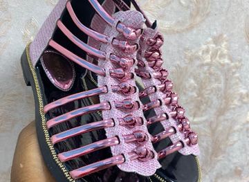 sierra-leone/river-number-two-beach/shop/tuu-s-ventures