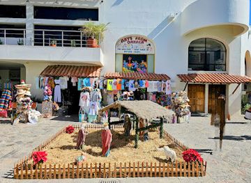 mexico/cabo-san-lucas/shop/plaza-bonita