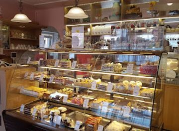 hungary/pilis-mountains/shop/hilda-cukraszda