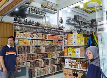 indonesia/makassar/shop/losari-oleh-oleh