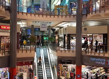 france/aquitaine-coast/shop/la-galerie-des-grands-hommes