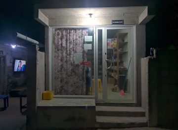 maldives/maafushi/shop/h-s-screen-store