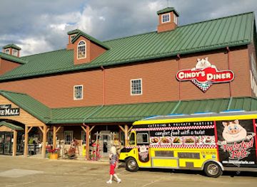 ohio/amish-country/shop/berlin-village-antique-mall