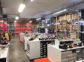 estonia/tartu-county/shop/weekend-jalatsipood