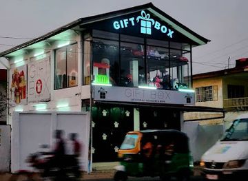 sierra-leone/port-loko/shop/gift-box-by-wendy