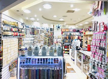 kuwait/mubarak-al-kabeer-governorate/shop/jewelstationkw-jewellery-cosmetics-bags-watches-sunglass-attarbakhoor-hair-accesories