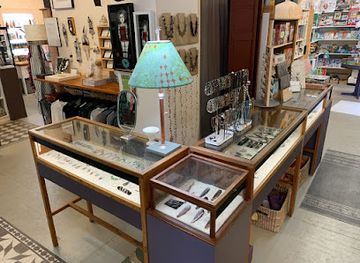 connecticut/housatonic-valley/shop/heron-shop