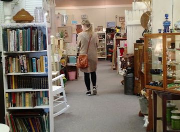 washington/richland/shop/uptown-antique-mall