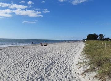 florida/captiva-island/shop/captiva-beach