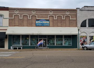 mississippi/tombigbee-national-forest/shop/bits-n-pieces-llc-antique-mall