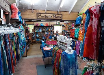 saint-kitts-and-nevis/nevis-lowlands/shop/caribelle-batik-at-romney-manor