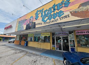 florida/treasure-coast/shop/pirates-cove-shell-house
