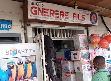 comoros/moroni/shop/gnerere-fils