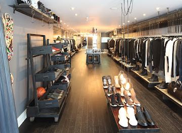 canada/toronto/yorkville/shop/serpentine