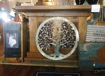 iowa/effigy-mounds-national-monument/shop/the-planted-tree-gallery-gifts