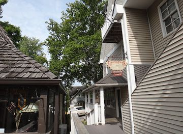 indiana/brown-county-state-park/shop/country-folks