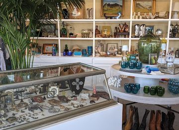 california/palm-springs/tahquitz-river-estates/shop/pink-cactus