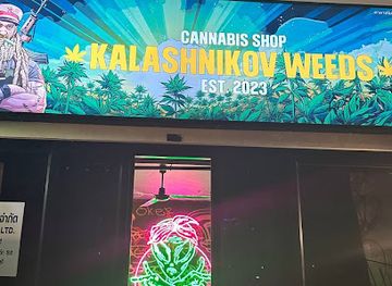 thailand/pattaya/jomtien-beach/shop/kalashnikov-weeds-jomtien