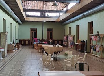 argentina/rosario/pichincha/shop/archie-reiton