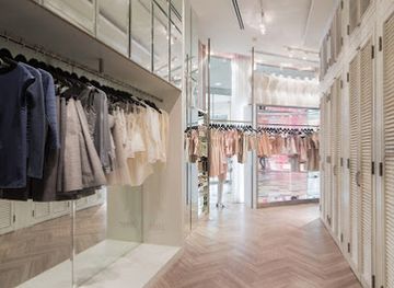 thailand/bangkok/siam/shop/poem-siamsquareone