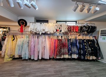 south-korea/jeonju/pungnammun-gate/shop/lara-bin-gwan