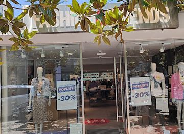 montenegro/budva-riviera/shop/fashion-friends