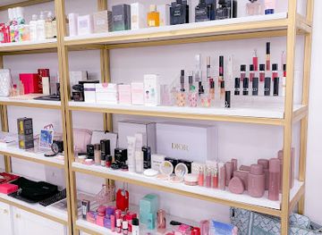 belize/orange-walk-town/shop/plum-kiss-belize