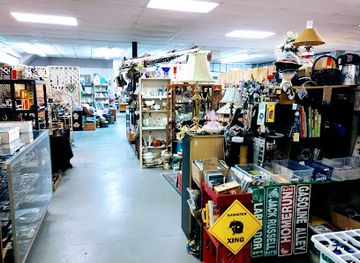 pennsylvania/laurel-highlands/shop/miller-s-crossing-fleatique