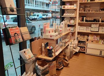 belgium/liege/guillemins/shop/cozy-bee