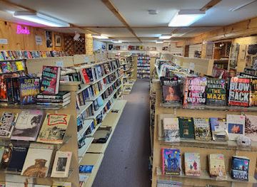 maine/oxford-county/shop/hall-and-sons-antiques-collectibles