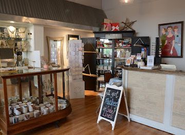 alabama/shoals/shop/side-lines-jewelry-gifts