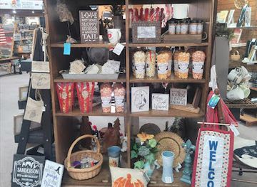 wisconsin/great-river-road/shop/the-market-on-blackhawk