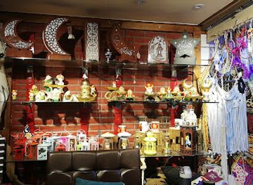 egypt/alexandria/stanley/shop/spade-giftshop