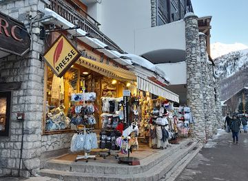 france/val-d-isere/shop/la-maison