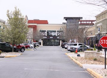 virginia/blacksburg/shop/first-and-main