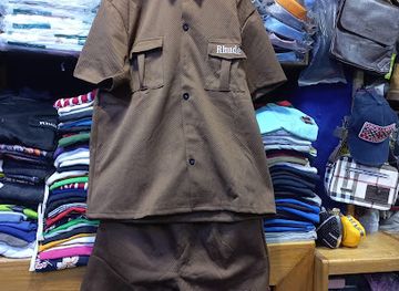 cameroon/kalamaloue-national-park/shop/james-super-boutique