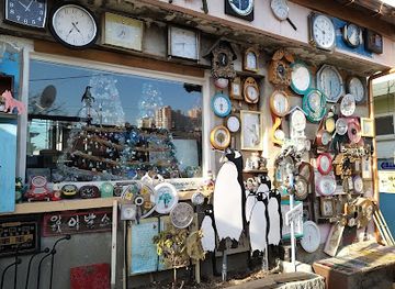 south-korea/gwangju/shop/penguin-village