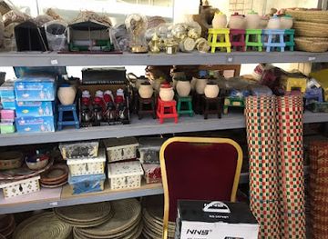 bahrain/muharraq-island/shop/abdulla-buzaboon-antique-shop