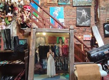 canada/monteregie/shop/eva-b