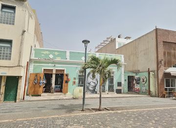 cabo-verde/santa-maria/shop/bazof-pedonal-central