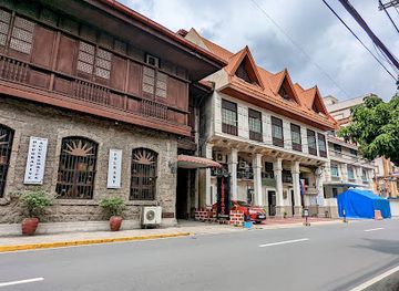 philippines/manila/intramuros/shop/silahis-art-artifacts-inc