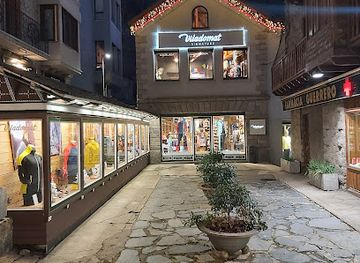 spain/pyrenees-mountains/shop/viladomat