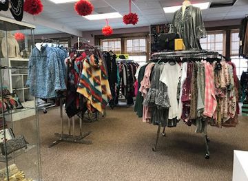 north-dakota/minot/shop/oliver-s-attic