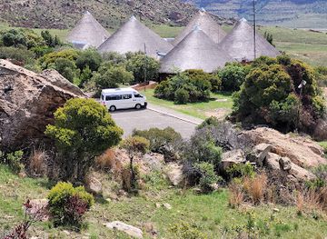 lesotho/thaba-bosiu-national-monument/shop/basotho-cultural-village