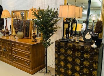 kentucky/bowling-green/shop/dibs-on-off-broadway