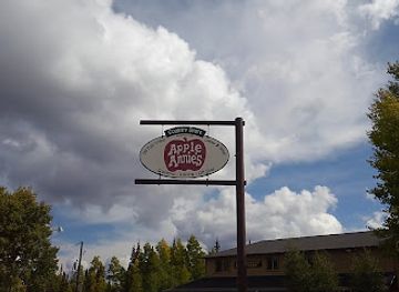 utah/brian-head-ski-resort/shop/apple-annie-s-country-store