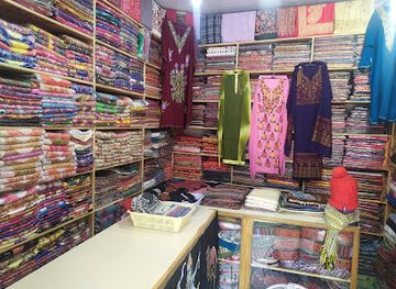 india/the-himalayas/shop/hill-valley-shawl-emporium