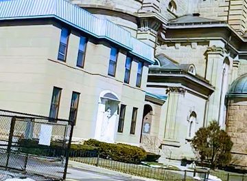 wisconsin/milwaukee/shop/basilica-gift-shop